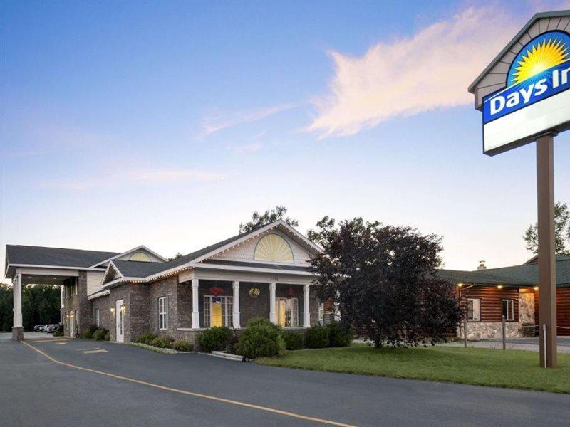 Days Inn By Wyndham Grayling Exterior foto