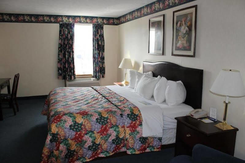 Days Inn By Wyndham Grayling Exterior foto